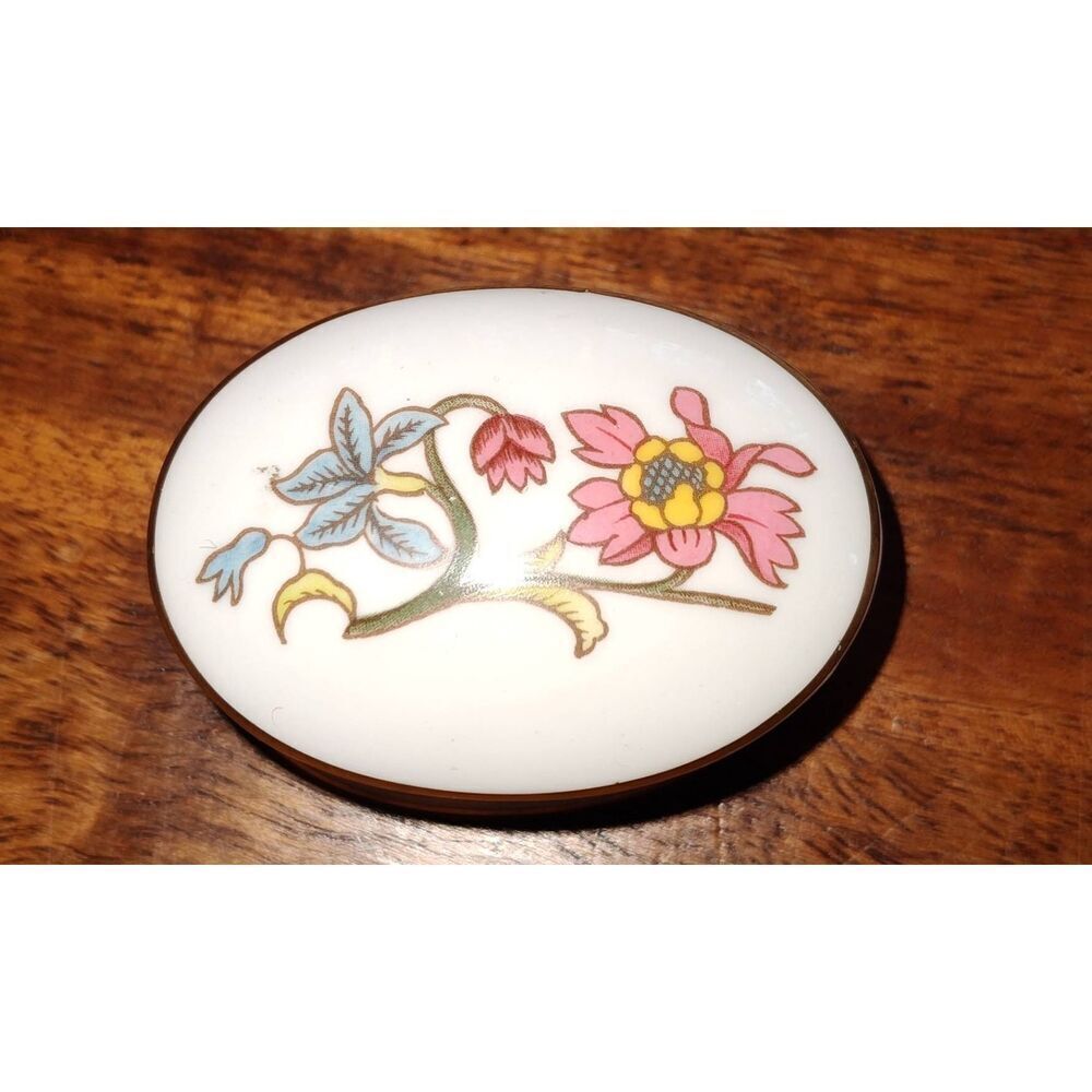 Vintage Aristocrat Bone China oval trinket box of fine bone china floral pattern - Picture 2 of 9